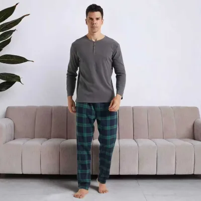 Pyjama homme à carreaux et col Henley – image 2