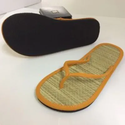 Tongs plates en EVA pour femme – image 3